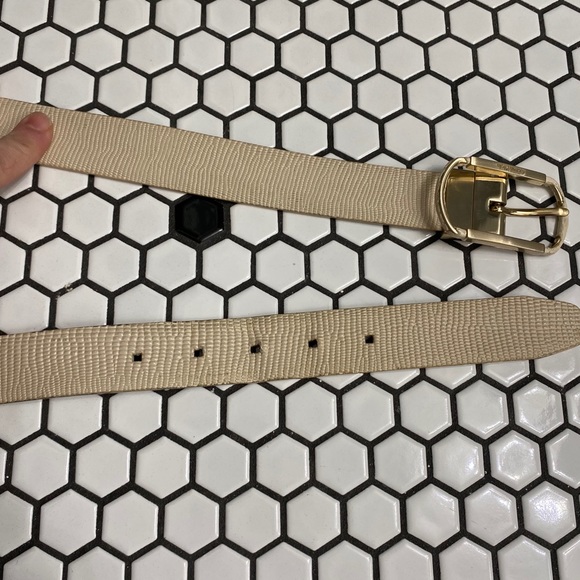 Calvin Klein belt size large - Picture 3 of 4